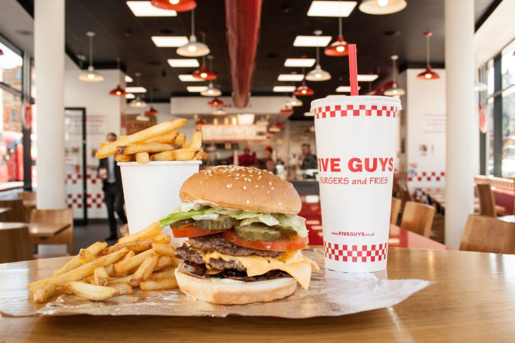 Five Guys, Five Guys in Deutschland angekommen, USA-Foodies